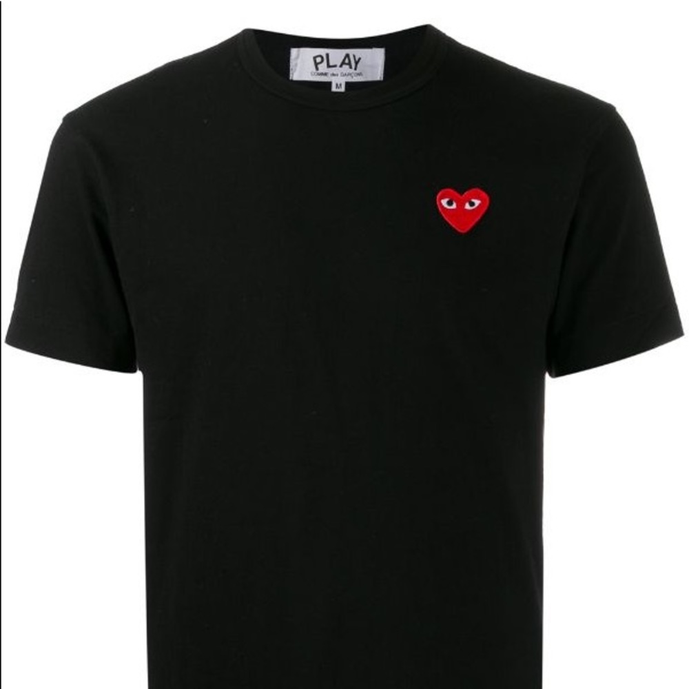 COMME DES GARCONS X PLAY